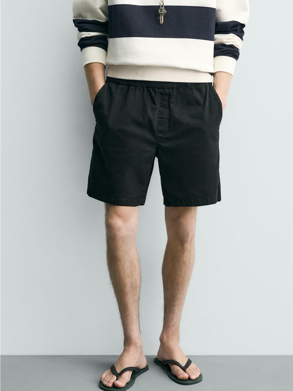 Zara | Relaxed Twill Shorts in Black
